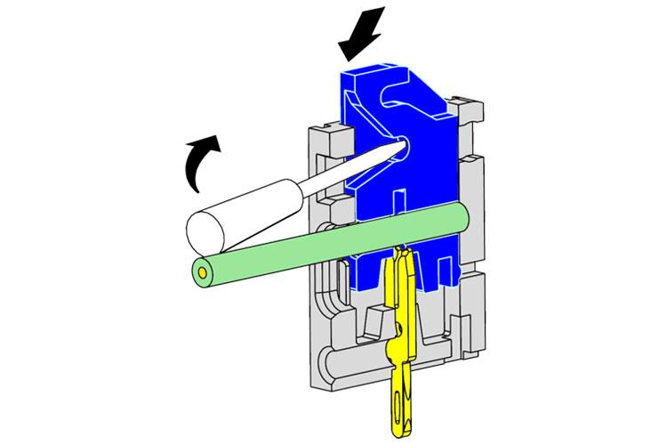 Borniers à déplacement d'isolant